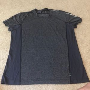 Men’s Lululemon shirt